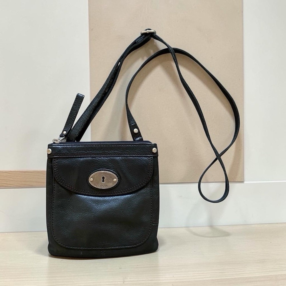 Fossil Mini Crossbody Purse Bag 8x7.5" Black Leather Minimalist